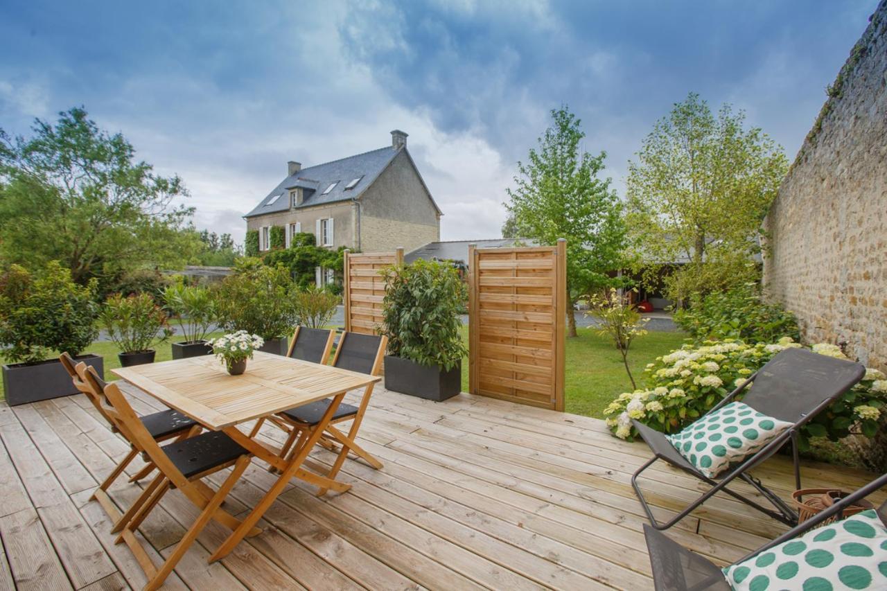 Gites De Charme Pour 2 Au Calme Aux Portes De Bayeux By Le Clos Poulain 诺南特 外观 照片