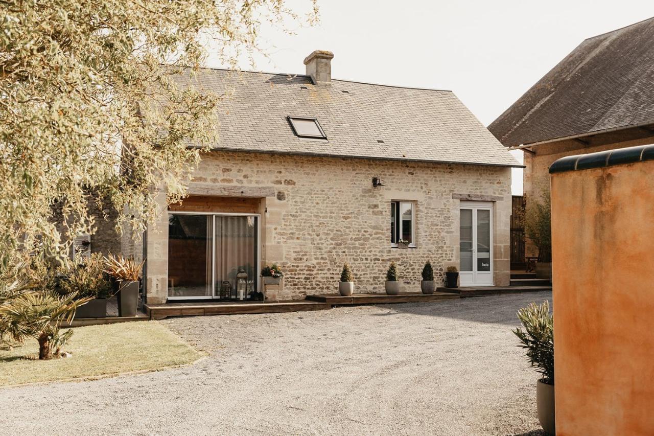 Gites De Charme Pour 2 Au Calme Aux Portes De Bayeux By Le Clos Poulain 诺南特 外观 照片